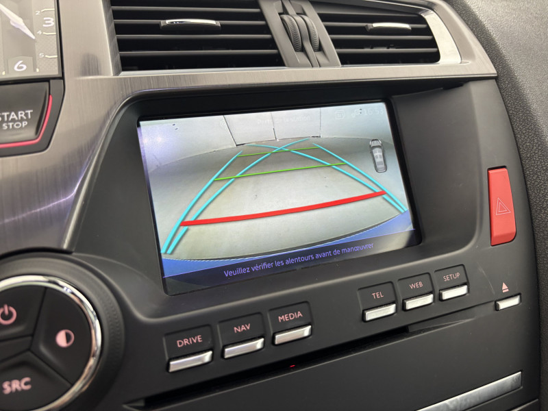 DS DS5 BlueHDi 120 S&S BVM6 So Chic 5p 2017 - photo n°17 DS DS5 BlueHDi 120 S&S BVM6 So Chic 5p  occasion à SAINT-GREGOIRE - photo n°17