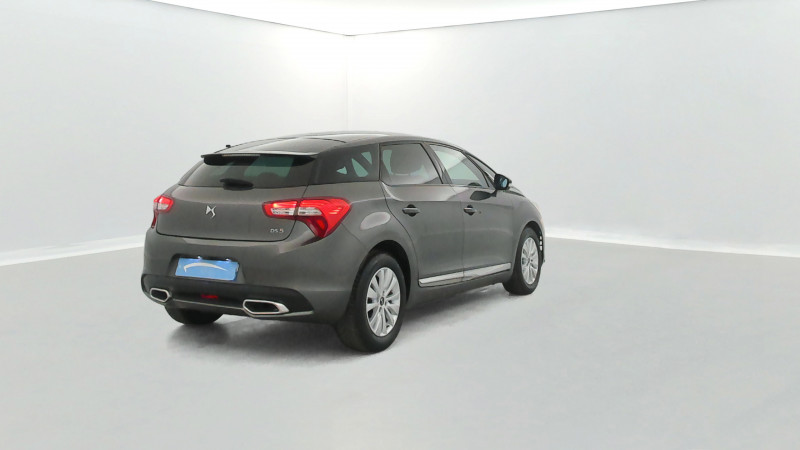 DS DS5 BlueHDi 120 S&S BVM6 So Chic 5p 2017 - photo n°5 DS DS5 BlueHDi 120 S&S BVM6 So Chic 5p  occasion à SAINT-GREGOIRE - photo n°5