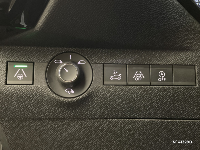 DS Ds7 crossback BLUEHDI 180 EAT8 PERFORMANCE LINE+  occasion � Mont�vrain - photo n�15