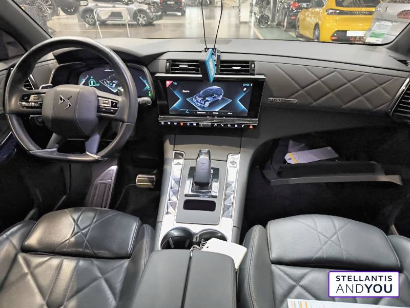 DS Ds7 crossback DS7 Crossback Hybride 300 E-Tense EAT8 4x4 Grand Chic  occasion à NANTERRE - photo n°2