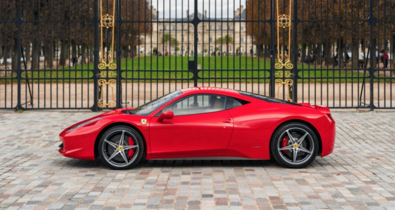 Ferrari 458 *Very low mileage* 2011 - photo n°2 Ferrari 458 *Very low mileage*  occasion à PARIS - photo n°2