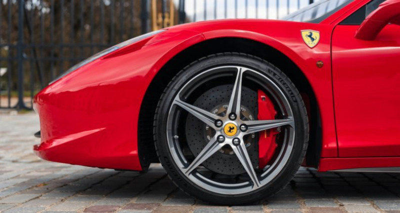 Ferrari 458 *Very low mileage* 2011 - photo n°6 Ferrari 458 *Very low mileage*  occasion à PARIS - photo n°6
