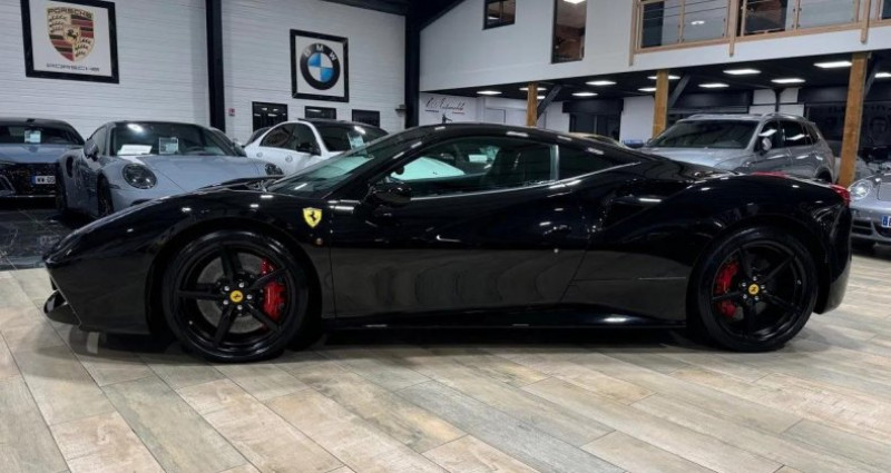 Ferrari 488 V8 3.9 T 670ch Black Carbon 2016 - photo n°6 Ferrari 488 V8 3.9 T 670ch Black Carbon  occasion à Saint Denis En Val - photo n°6