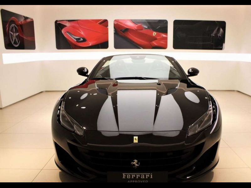 Ferrari Portofino 4.0 V8 600 ch Noir occasion à BEAUPUY - photo n°7