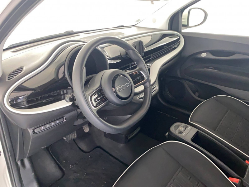 Fiat 500 500 e 95 ch Action 3p 2022 - photo n°13 Fiat 500 500 e 95 ch Action 3p  occasion à Toulouse - photo n°13