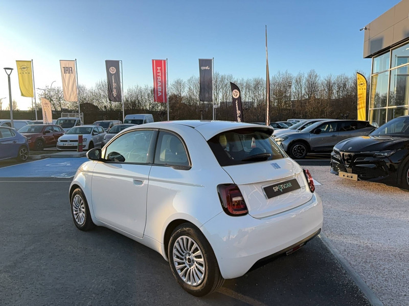 Fiat 500 500 e 95 ch Action Plus 3p 2022 - photo n°7 Fiat 500 500 e 95 ch Action Plus 3p  occasion à Toulouse - photo n°7