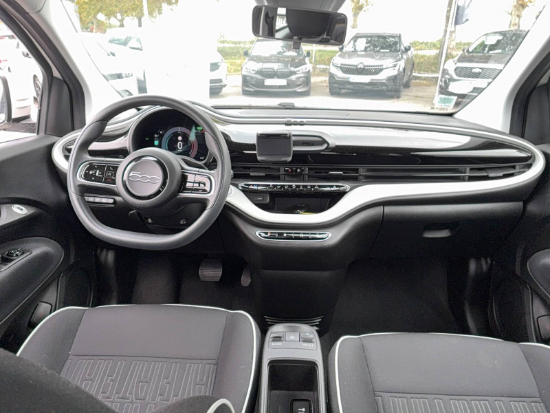 Fiat 500 500 e 95 ch Nouvelle 500 3p 2024 - photo n°5 Fiat 500 500 e 95 ch Nouvelle 500 3p  occasion à Muret - photo n°5