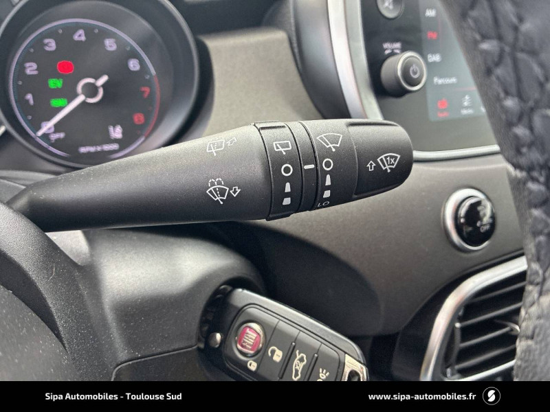 Fiat 500 500X 1.5 FireFly 130 ch S/S DCT7 Hybrid  5p 2023 - photo n°14 Fiat 500 500X 1.5 FireFly 130 ch S/S DCT7 Hybrid  5p  occasion à Toulouse - photo n°14