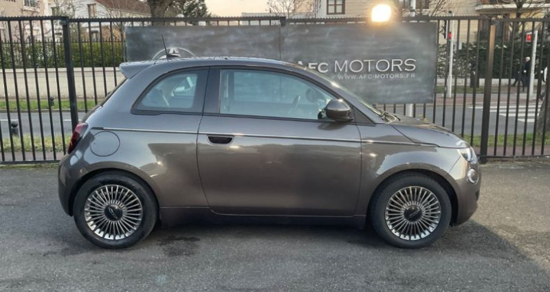 Fiat 500 e Berline 118 Ch Icone 2021 - photo n°2 Fiat 500 e Berline 118 Ch Icone  occasion à Saint-Maur-des-Fossés - photo n°2