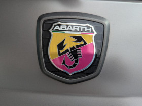 Fiat 500 Fiat 1.4i 16V - 180  Abarth 595 Competizione  occasion � Ganges - photo n�18