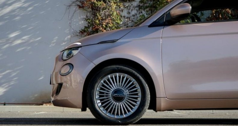 Fiat 500 Icone 2023 - photo n°7 Fiat 500 Icone  occasion à MONACO - photo n°7