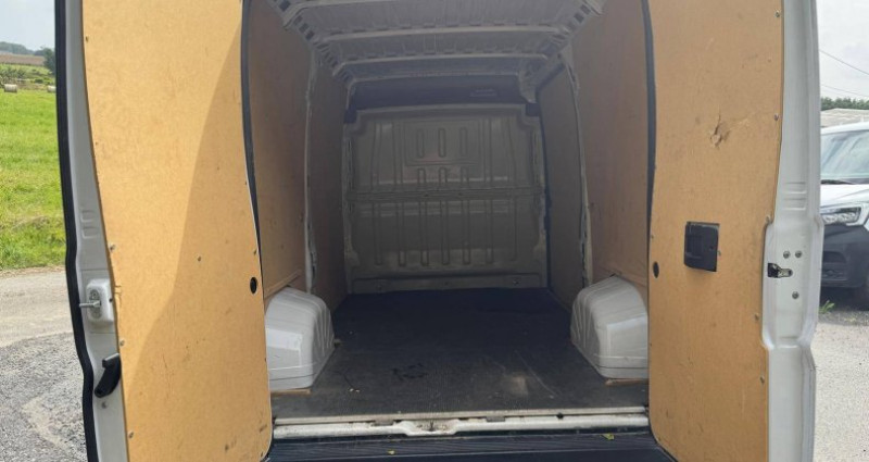 Fiat Ducato Grd Vol L2H2 120CH BUSINESS 18900HT camera grand écran ... 2021 - photo n°6 Fiat Ducato Grd Vol L2H2 120CH BUSINESS 18900HT camera grand écran ...  occasion à Saint-Coulomb - photo n°6
