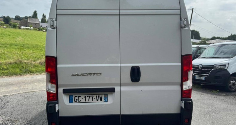Fiat Ducato Grd Vol L2H2 120CH BUSINESS 18900HT camera grand écran ... 2021 - photo n°5 Fiat Ducato Grd Vol L2H2 120CH BUSINESS 18900HT camera grand écran ...  occasion à Saint-Coulomb - photo n°5