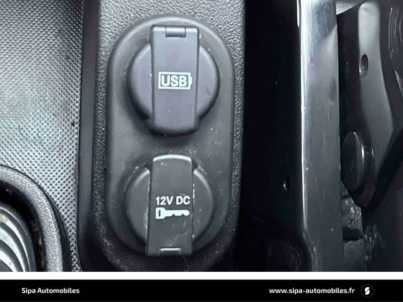 Fiat Fiorino FIORINO TOLE 1.3 16V MULTIJET 80 PRO LOUNGE 4p  occasion � Libourne - photo n�17