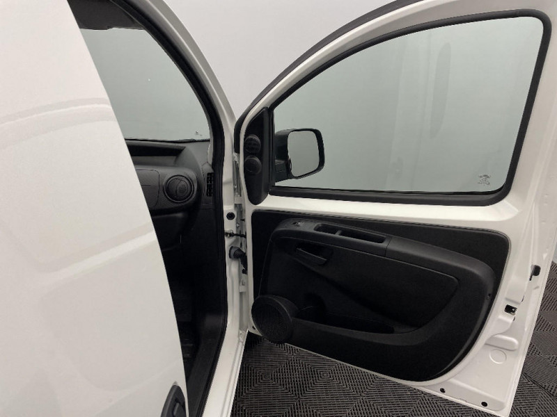 Fiat Fiorino FIORINO TOLE 1.3 16V MULTIJET 95 PRO LOUNGE  occasion � Mont�vrain - photo n�18