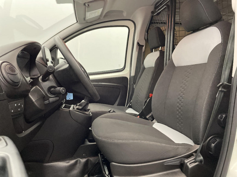 Fiat Fiorino FIORINO TOLE 1.3 16V MULTIJET 95 PRO LOUNGE  occasion � Mont�vrain - photo n�16