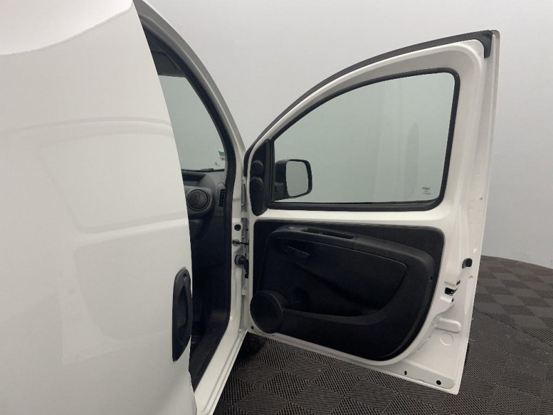 Fiat Fiorino FIORINO TOLE 1.3 16V MULTIJET 95 PRO LOUNGE  occasion � Mont�vrain - photo n�20