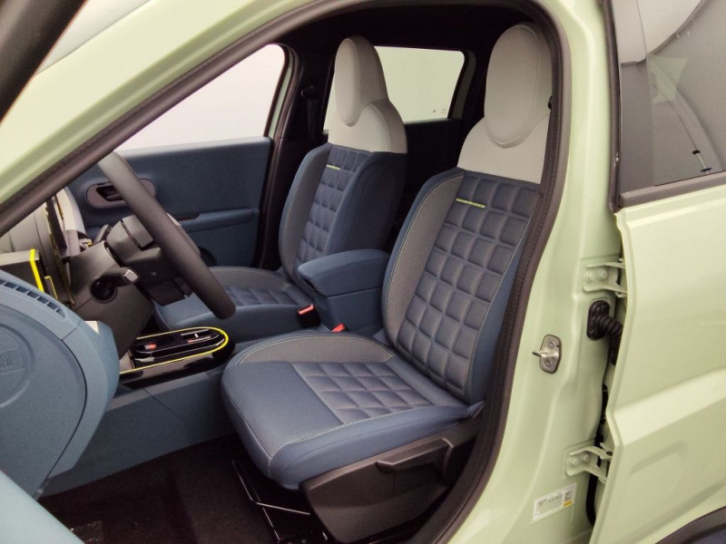 Fiat Grande Panda 1.2 100 Hybrid eDCT6 LA PRIMA 2025 - photo n°14 Fiat Grande Panda 1.2 100 Hybrid eDCT6 LA PRIMA  occasion à Lescure-d'Albigeois - photo n°14