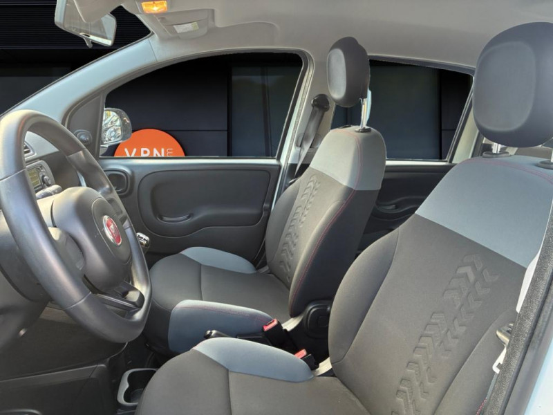Fiat Panda 1.2i 69ch S&S Easy 2020 - photo n°9 Fiat Panda 1.2i 69ch S&S Easy  occasion à Mérignac - photo n°9