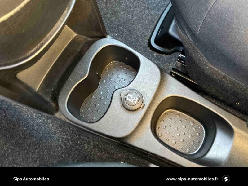 Fiat Panda Panda 1.0 70 ch Hybrid BSG S/S  5p 2023 - photo n°18 Fiat Panda Panda 1.0 70 ch Hybrid BSG S/S  5p  occasion à Toulouse - photo n°18