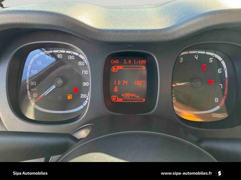 Fiat Panda Panda 1.0 70 ch Hybrid BSG S/S  5p 2023 - photo n°17 Fiat Panda Panda 1.0 70 ch Hybrid BSG S/S  5p  occasion à Toulouse - photo n°17