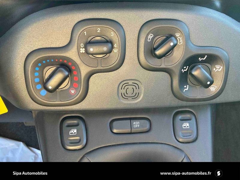 Fiat Panda Panda 1.0 70 ch Hybrid BSG S/S  5p 2023 - photo n°16 Fiat Panda Panda 1.0 70 ch Hybrid BSG S/S  5p  occasion à Toulouse - photo n°16