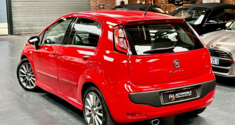 Fiat Punto EVO 1.4L Turbo Sport 135 ch 46 508 kms Rosso Passionale Première 2010 - photo n°4 Fiat Punto EVO 1.4L Turbo Sport 135 ch 46 508 kms Rosso Passionale Première  occasion à Halluin - photo n°4