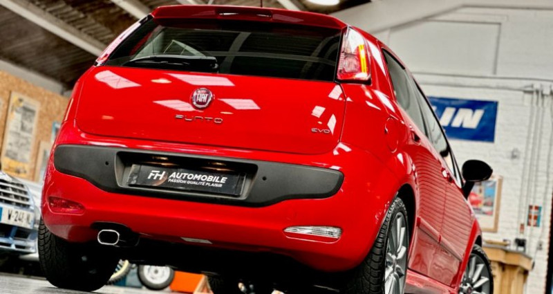 Fiat Punto EVO 1.4L Turbo Sport 135 ch 46 508 kms Rosso Passionale Première 2010 - photo n°2 Fiat Punto EVO 1.4L Turbo Sport 135 ch 46 508 kms Rosso Passionale Première  occasion à Halluin - photo n°2