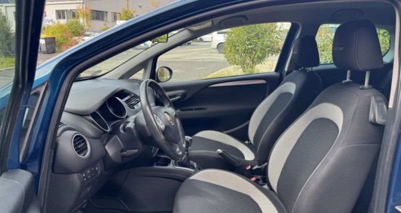 Fiat Punto TWINAIR 85CV 2012 - photo n°7 Fiat Punto TWINAIR 85CV  occasion à VIVIERS-DU-LAC - photo n°7