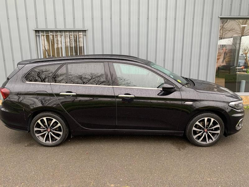 Fiat Tipo SW 1.6 MultiJet 120ch Lounge S/S  occasion à Saint-Doulchard - photo n°6