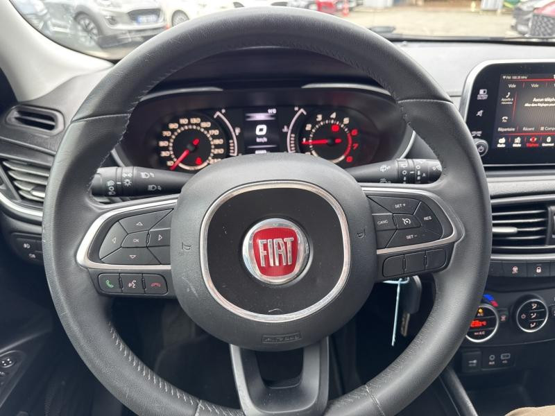 Fiat Tipo 1.4 95ch Easy 5p  occasion � Fleury-les-Aubrais - photo n�17