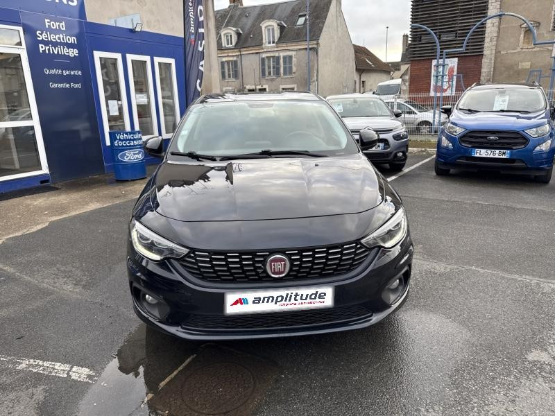 Fiat Tipo 1.4 95ch Easy 5p  occasion � Fleury-les-Aubrais - photo n�2