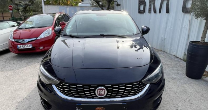 Fiat Tipo 1.4i - 95 5P 2016 BERLINE Lounge PHASE 1  occasion  Le Muy - photo n2