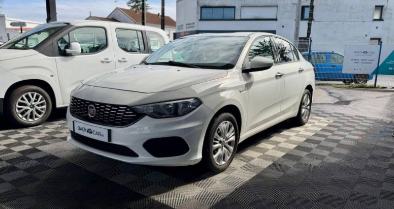 Fiat Tipo 5 PORTES 1.4 95 ch Easy - 5P / 1er MAIN / ENTRETIEN COMPLET  occasion &agrave; NANTES - photo n&deg;3