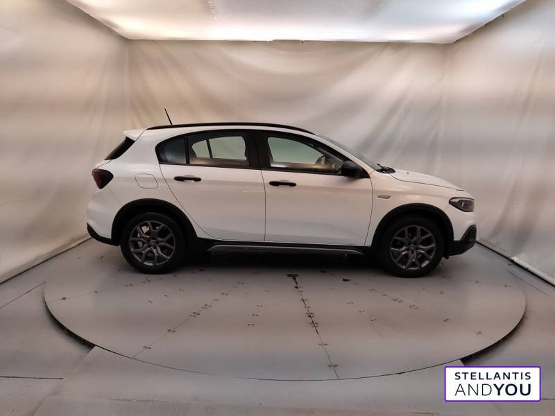 Fiat Tipo Cross 1.0 Firefly Turbo 100 ch S&S  occasion à  VENISSIEUX - photo n°6