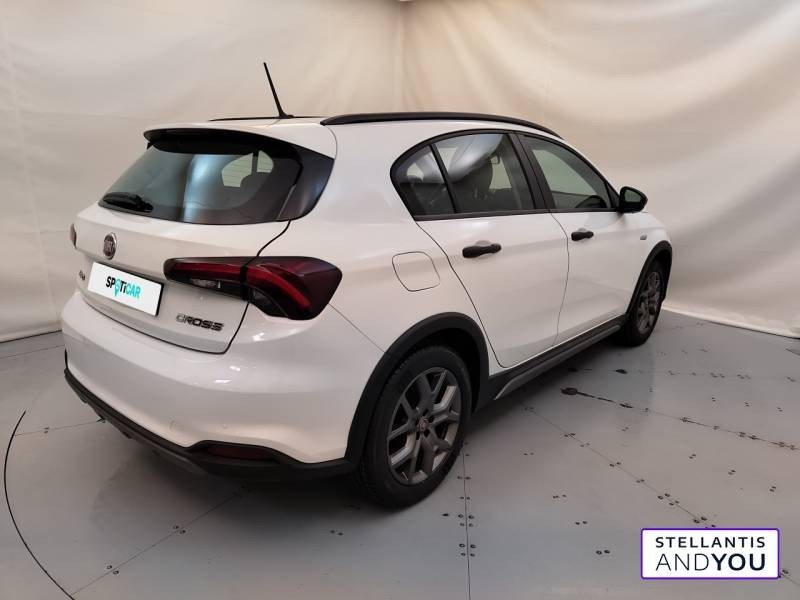 Fiat Tipo Cross 1.0 Firefly Turbo 100 ch S&S  occasion à  VENISSIEUX - photo n°5