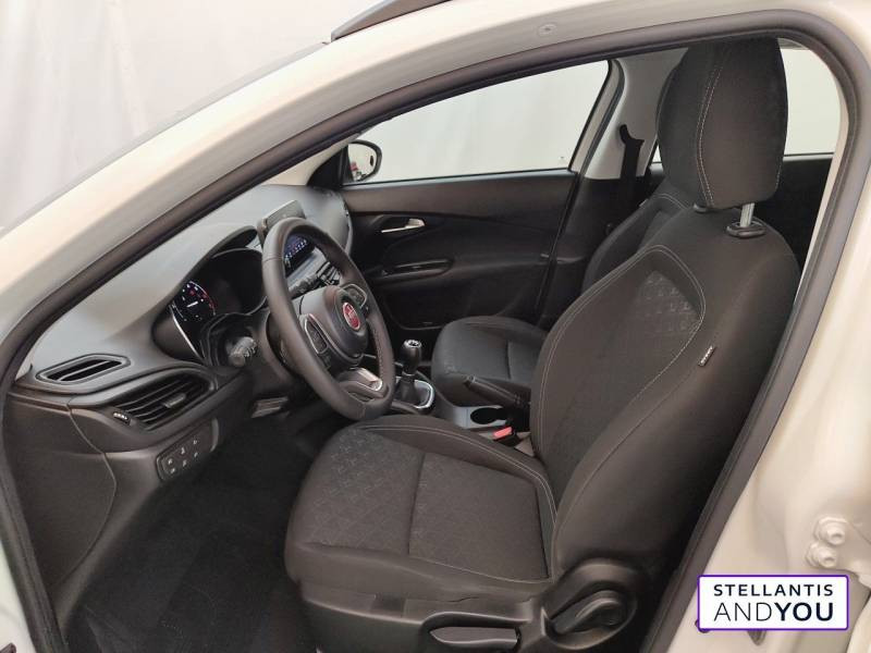 Fiat Tipo Cross 1.0 Firefly Turbo 100 ch S&S  occasion à  VENISSIEUX - photo n°10
