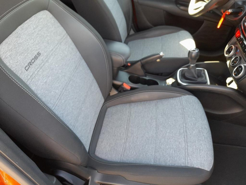 Fiat Tipo CROSS 5 PORTES 1.0 Firefly Turbo 100 ch S&S Plus  occasion  La Valette-du-Var - photo n9