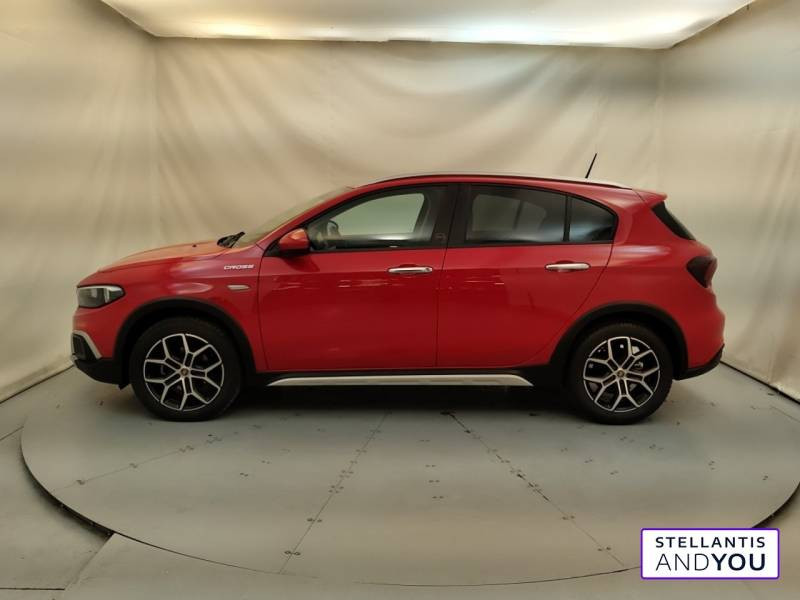 Fiat Tipo Cross 5 Portes 1.5 Firefly Turbo 130 ch S&S DCT7 Hybrid (RED  occasion  VENISSIEUX - photo n2