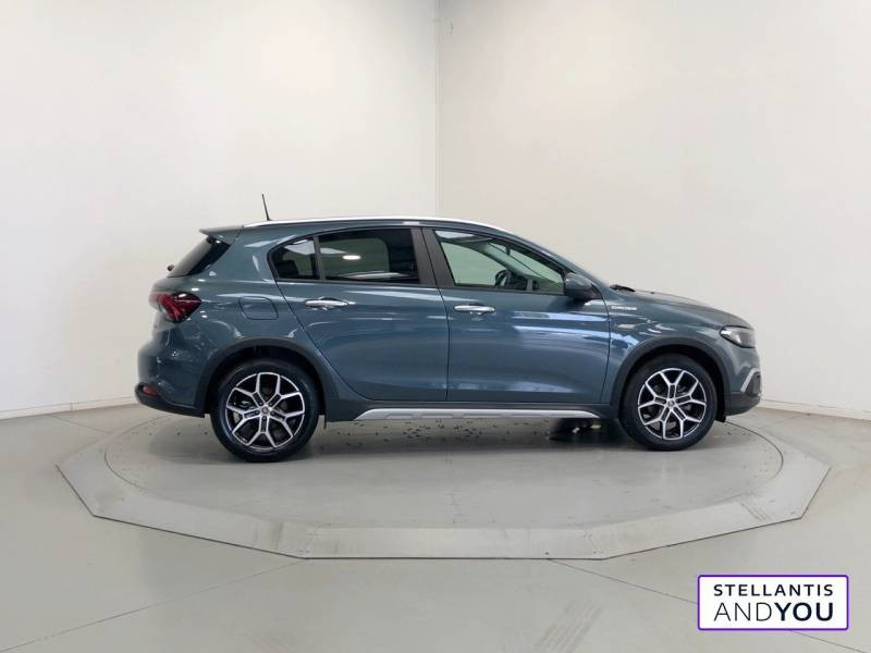 Fiat Tipo Cross 5 Portes 1.5 Firefly Turbo 130 ch S&S DCT7 Hybrid Plus  occasion à  VENISSIEUX - photo n°6