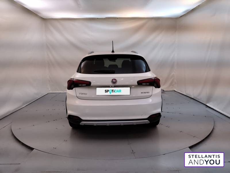 Fiat Tipo Cross 5 Portes 1.5 Firefly Turbo 130 ch S&S DCT7 Hybrid Plus  occasion  LYON - photo n4