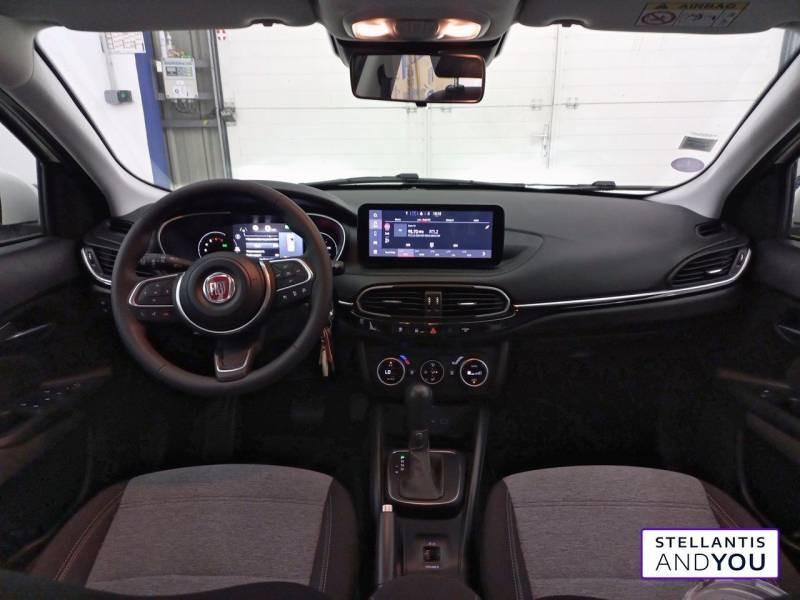 Fiat Tipo Cross 5 Portes 1.5 Firefly Turbo 130 ch S&S DCT7 Hybrid Plus  occasion  LYON - photo n2