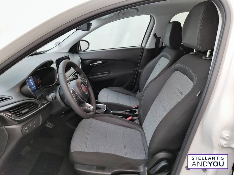 Fiat Tipo Cross 5 Portes 1.5 Firefly Turbo 130 ch S&S DCT7 Hybrid Plus  occasion  LYON - photo n10