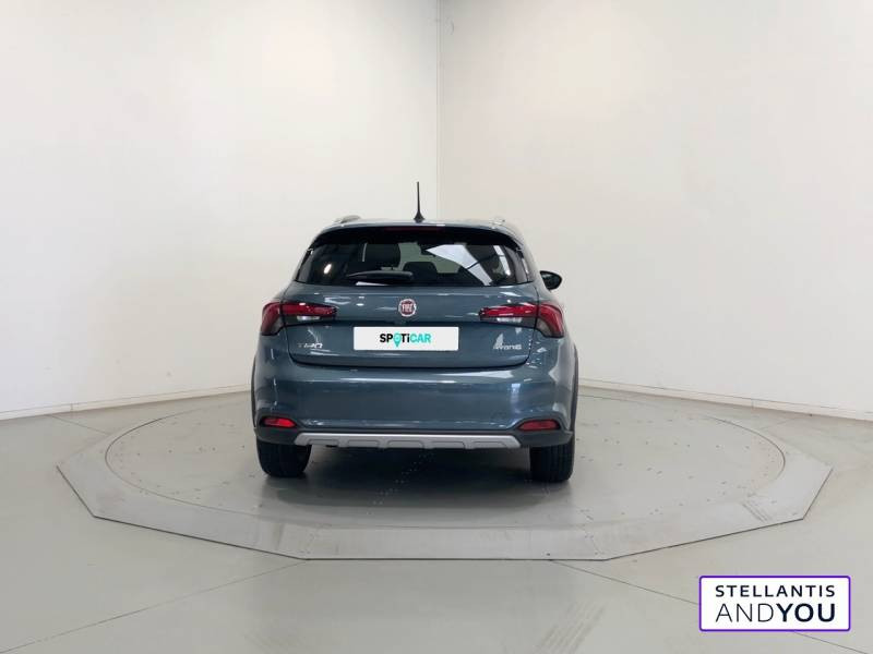 Fiat Tipo Cross 5 Portes 1.5 Firefly Turbo 130 ch S&S DCT7 Hybrid Plus  occasion à  VENISSIEUX - photo n°4