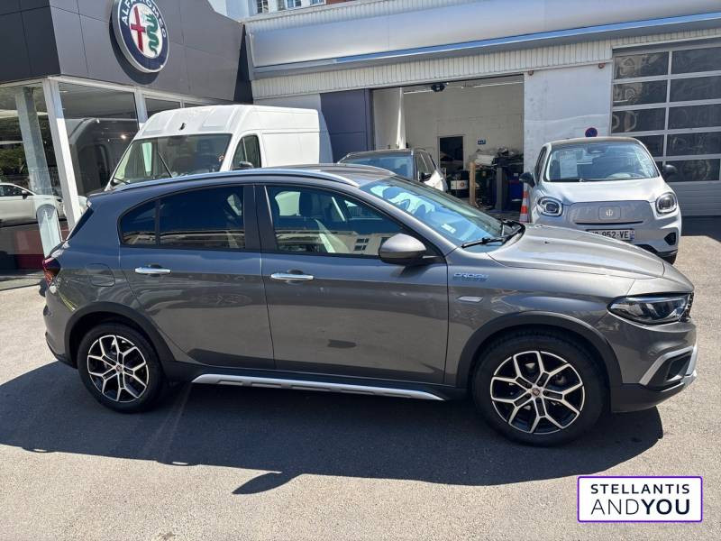 Fiat Tipo Cross 5 Portes 1.5 Firefly Turbo 130 ch S&S DCT7 Hybrid Plus  occasion  BOULOGNE BILLANCOURT - photo n4