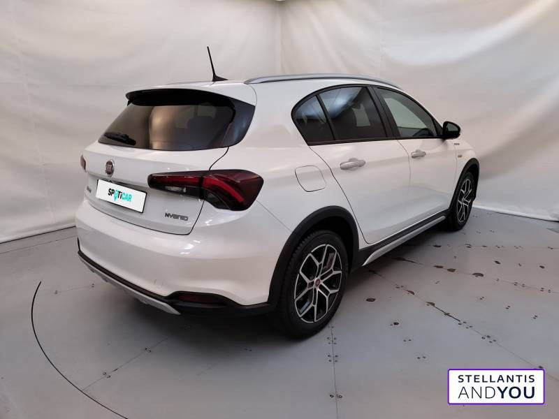 Fiat Tipo Cross 5 Portes 1.5 Firefly Turbo 130 ch S&S DCT7 Hybrid Plus  occasion  LYON - photo n5