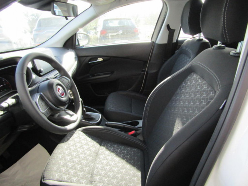 Fiat Tipo CROSS 5 PORTES MY22 1.5 Firefly Turbo 130 ch S&S DCT7 Hybrid  occasion  Carcassonne - photo n5