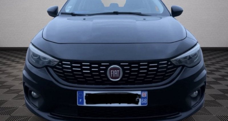Fiat Tipo Hatchback Lounge 1.6 JTDM 120 Ch - GPS, Cam�ra, Clim Auto  occasion � Uckange - photo n�5