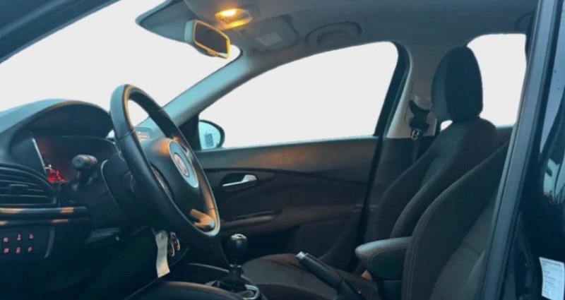 Fiat Tipo Hatchback Lounge 1.6 JTDM 120 Ch - GPS, Cam�ra, Clim Auto  occasion � Uckange - photo n�7