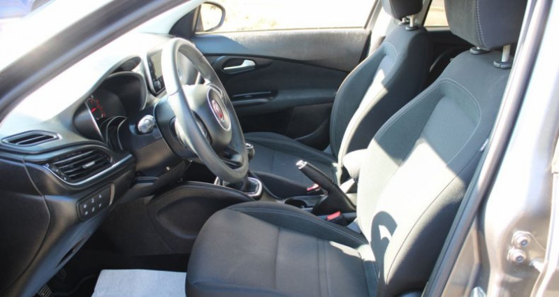 Fiat Tipo II 1.4 T-JET 120 S-S LOUNGE 5P Garantie 12 M P&MO  occasion  Fontenay Sur Eure - photo n4